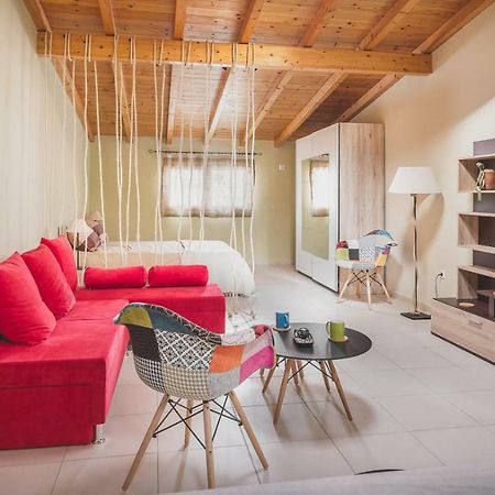 Elina'S Easygoing Apartment Mantouki المظهر الخارجي الصورة