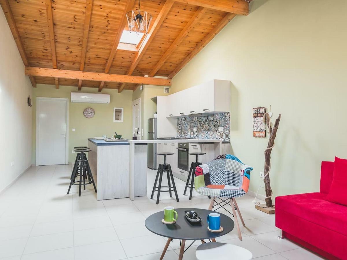 Elina'S Easygoing Apartment Mantouki المظهر الخارجي الصورة